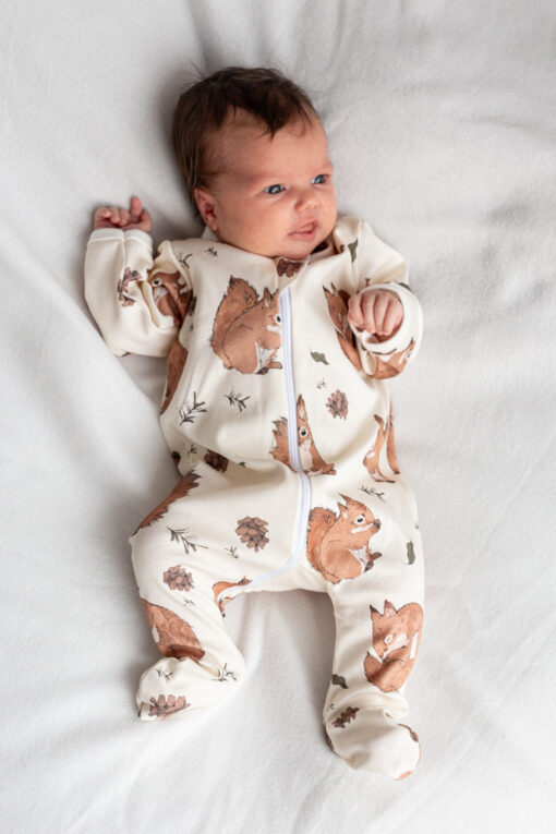 Vauvan unihaalari jalkaterillä | Hilla Clothing